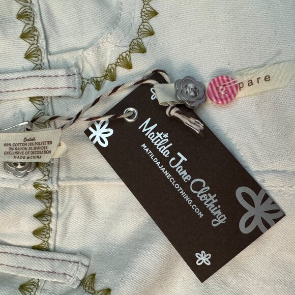 Matilda Jane Girls Size 4 Spring crop jeans– White with Green Embroidery Trim - Picture 7 of 8